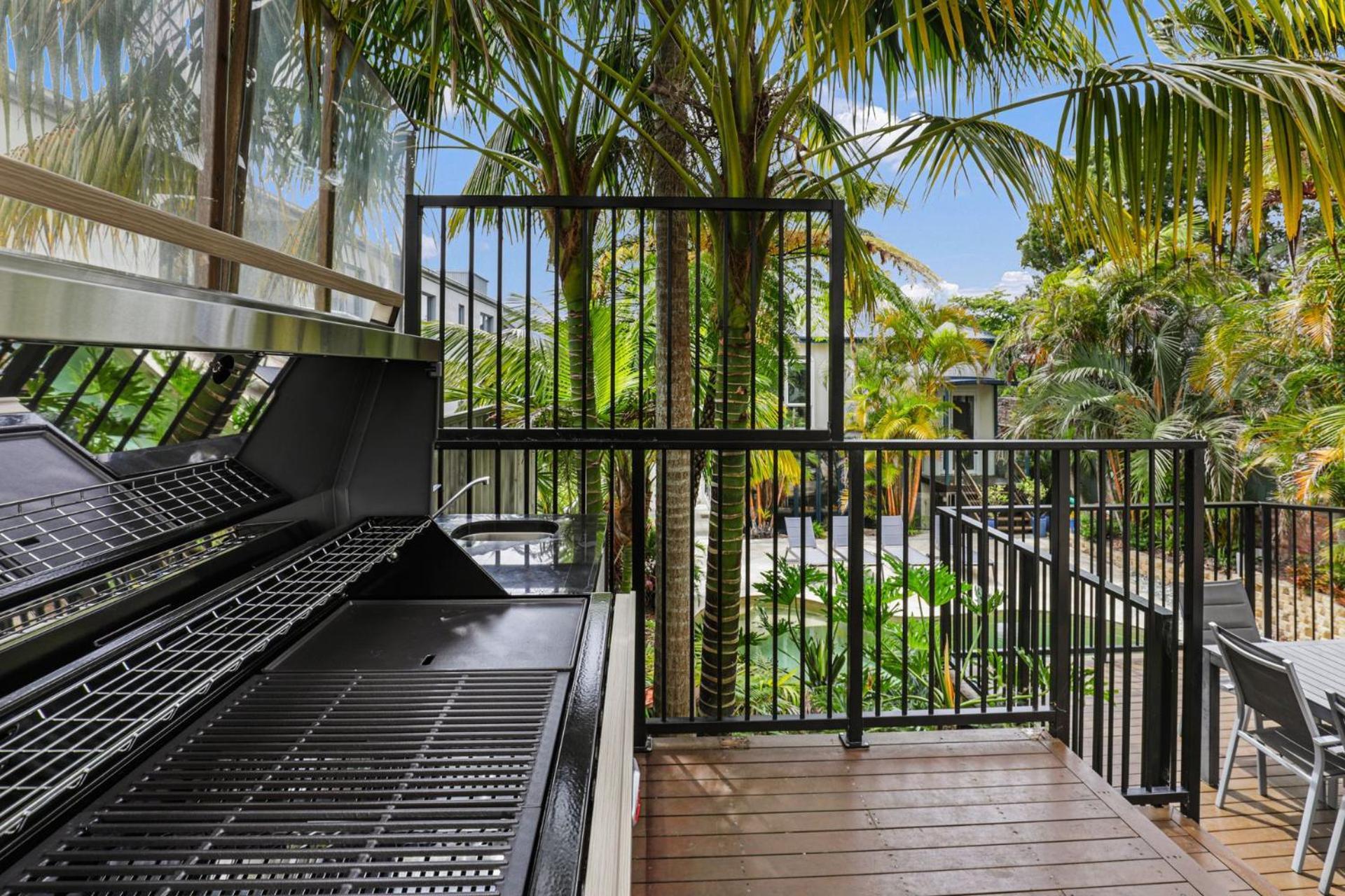 Street Oasis At Nelson Bay Apartment Exterior photo